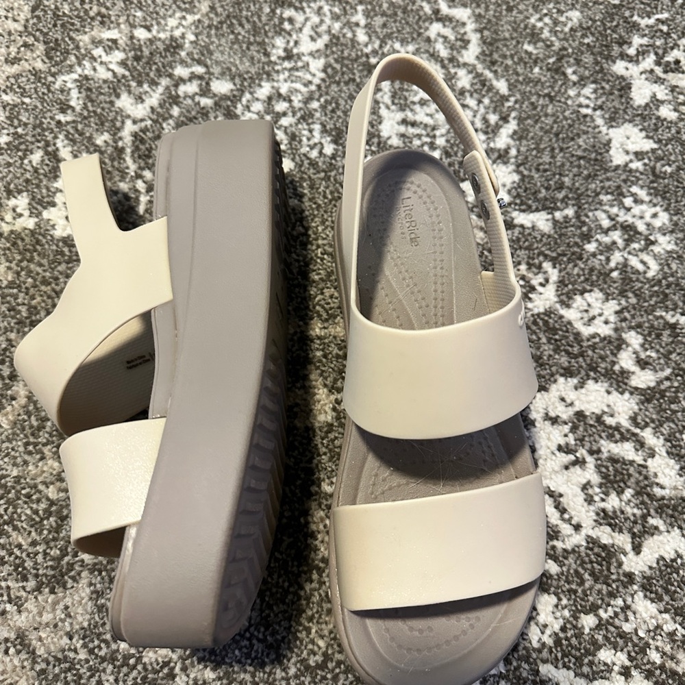 Croc wedge sandals